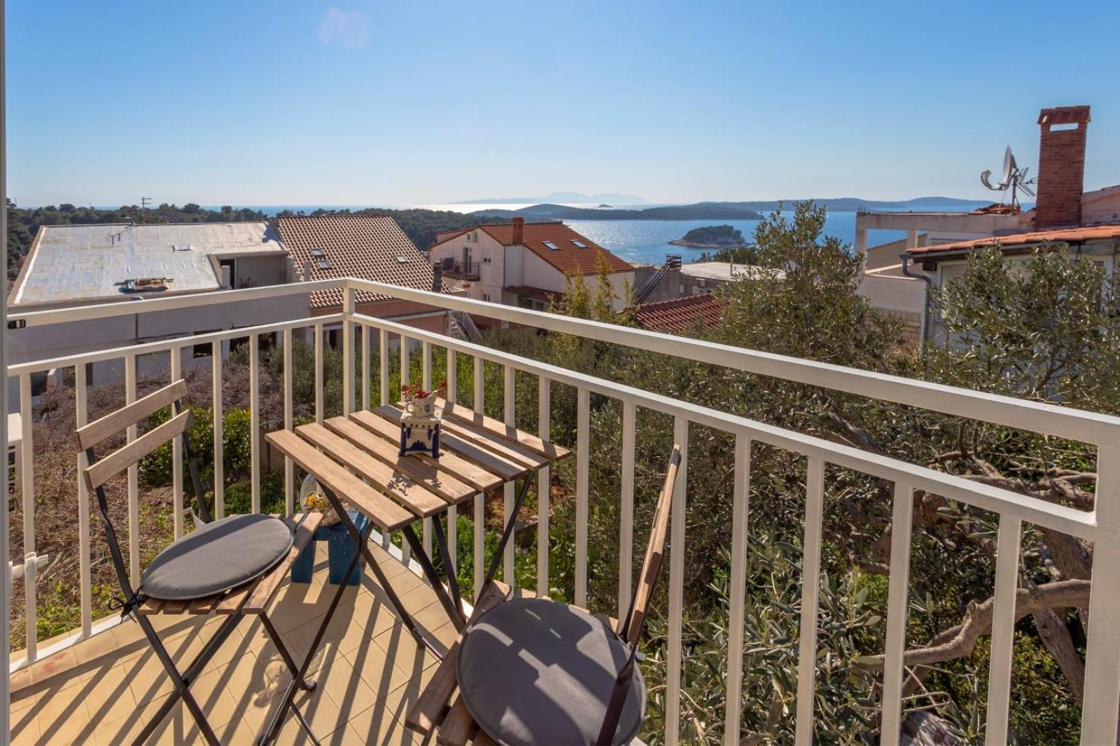 Peaceful Apartment With Beautiful View Hvar Town Buitenkant foto