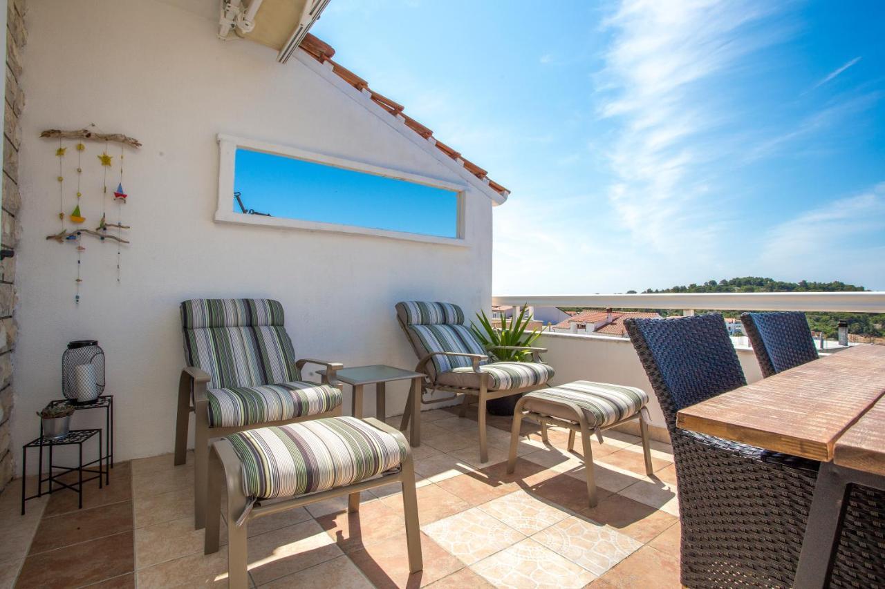 Peaceful Apartment With Beautiful View Hvar Town Buitenkant foto